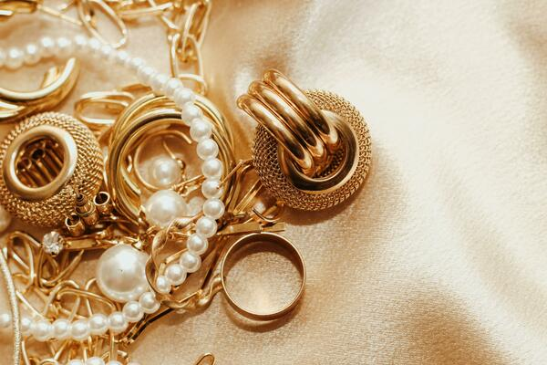 Women's Jewelry